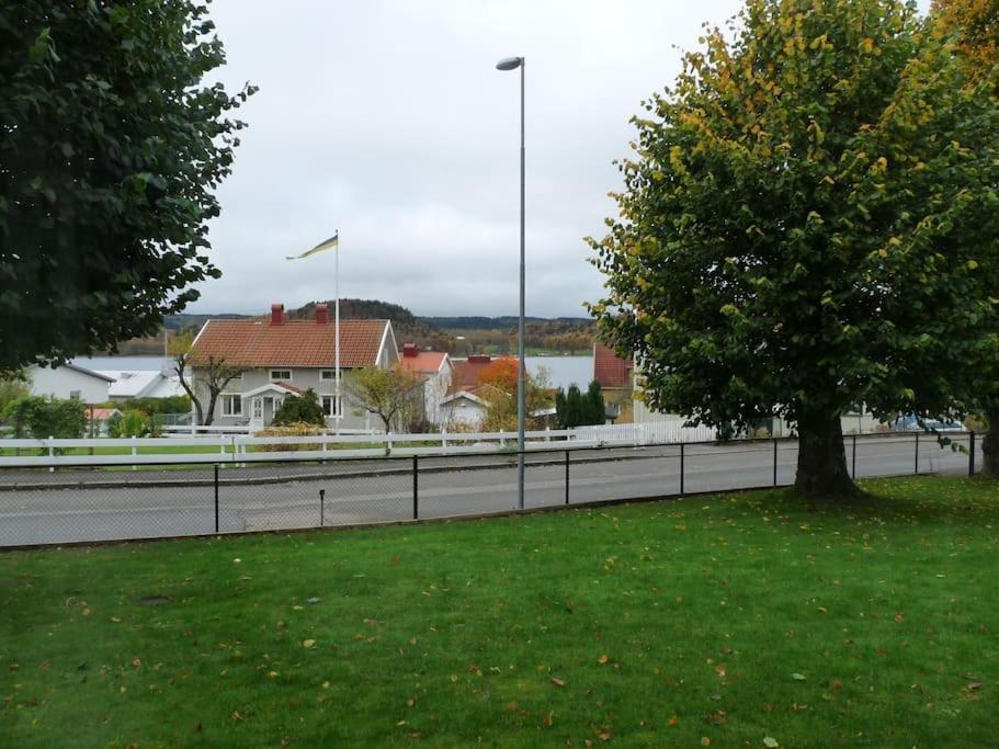 Ekhult Apartments - Ground Floor - Garden And Lake View Ulricehamn Exterior foto